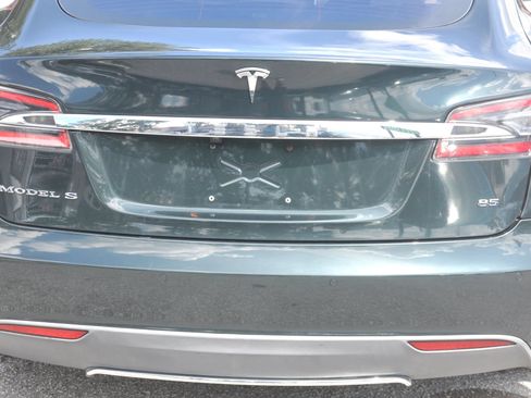 Used 2014 Tesla Model S 85 RWD image 9
