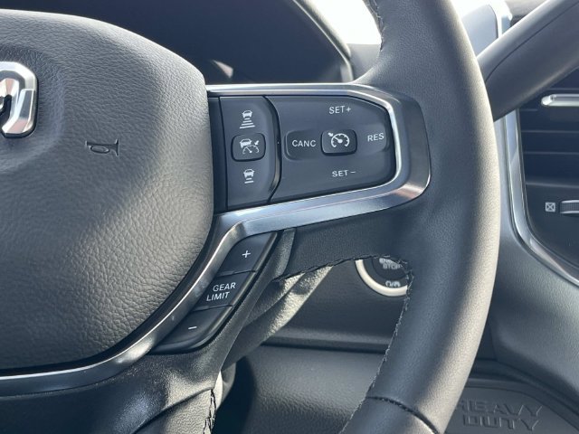 New 2027 RAM 2500 Laramie AWD/4WD image 27