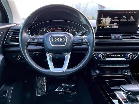 Used 2023 Audi Q5 2.0T Premium w/ Convenience Package AWD/4WD image 8