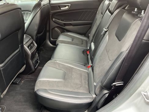Used 2015 Ford Edge Sport w/ Equipment Group 401A FWD image 9