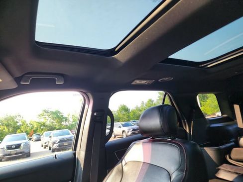 Used 2017 Ford Explorer Sport w/ Equipment Group 401A AWD/4WD image 30