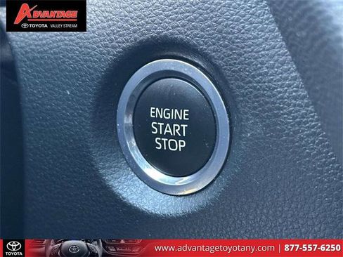 Certified 2023 Toyota Corolla SE image 28