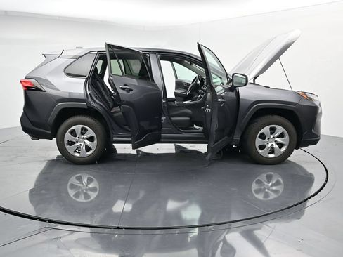 Used 2023 Toyota RAV4 LE AWD/4WD image 41