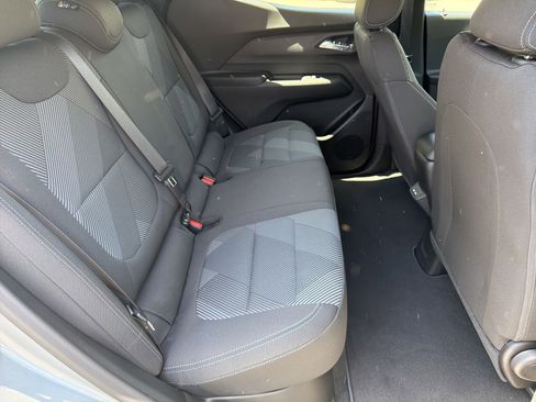 New 2027 Chevrolet Bolt LT w/ Comfort Package FWD image 15