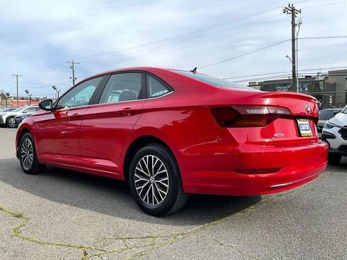 Used 2019 Volkswagen Jetta SE FWD image 6
