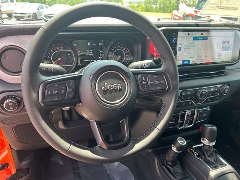 New 2025 Jeep Gladiator Sport image 15