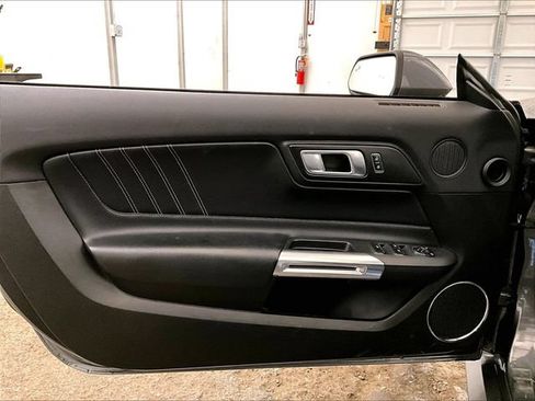 Used 2021 Ford Mustang Premium RWD image 22