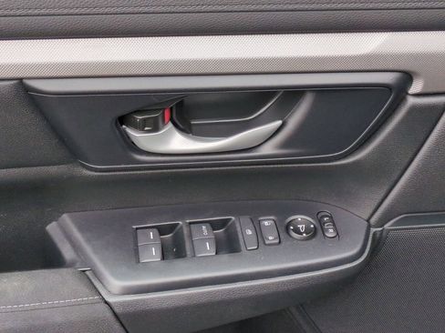 Used 2020 Honda CR-V LX image 21