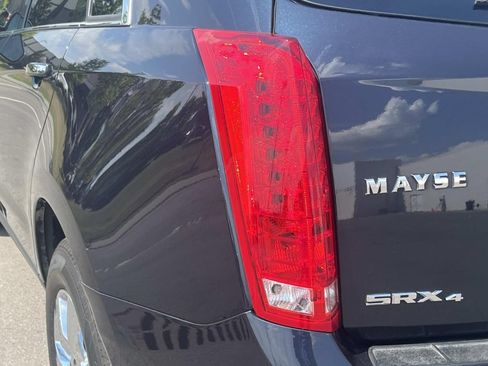 Used 2016 Cadillac SRX Luxury w/ Driver Awareness Package AWD/4WD image 10