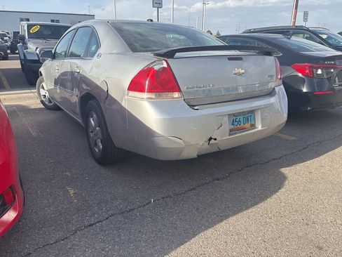 Used 2006 Chevrolet Impala LT FWD image 7