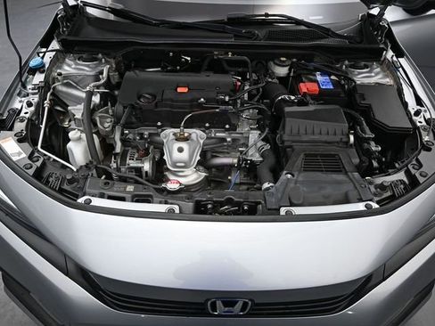 Used 2024 Honda Civic Sport image 12