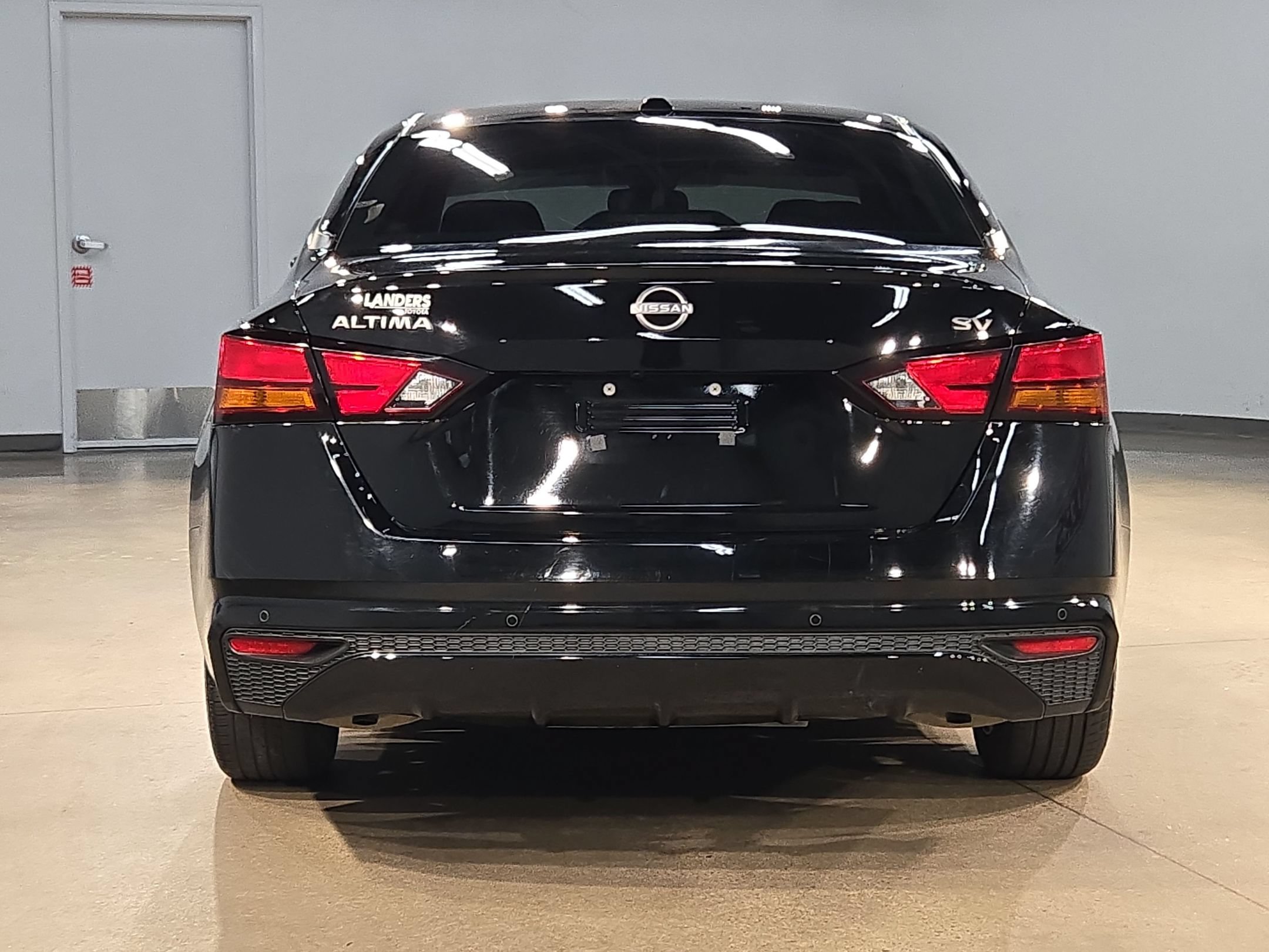 Used 2023 Nissan Altima 2.5 SV FWD image 6