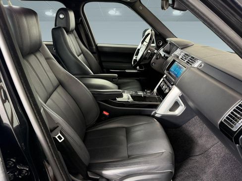 Used 2017 Land Rover Range Rover Supercharged AWD/4WD image 24