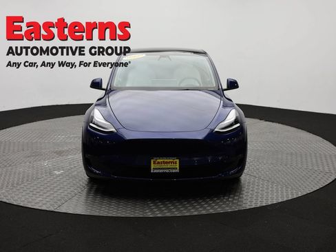 Used 2021 Tesla Model Y Long Range AWD/4WD image 2