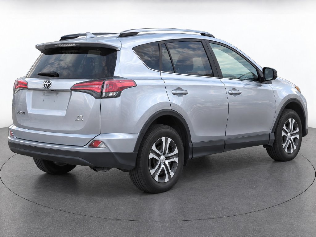 Used 2018 Toyota RAV4 LE w/ All Weather Liner Package AWD/4WD image 4