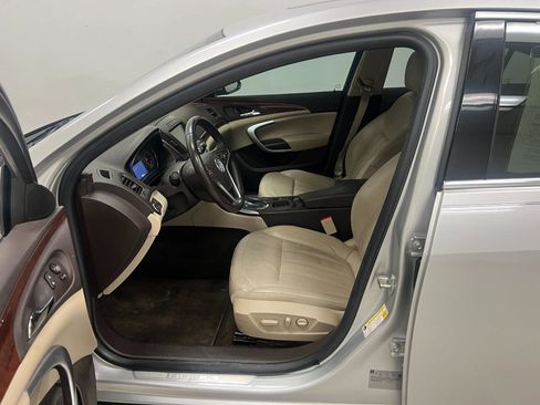 Used 2016 Buick Regal FWD image 19