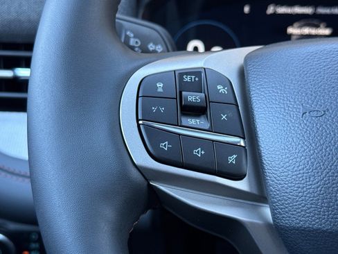 New 2025 Ford Explorer Active w/ Active Comfort Package image 28