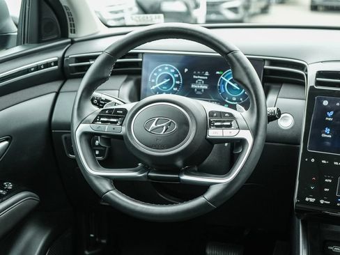 Certified 2024 Hyundai Tucson Limited AWD/4WD image 15
