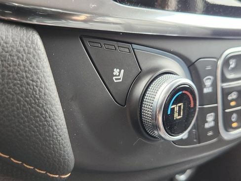 Used 2020 Chevrolet Traverse Premier w/ LPO, Black Accent Package image 14