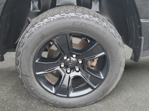 Used 2021 RAM 1500 Big Horn AWD/4WD image 32