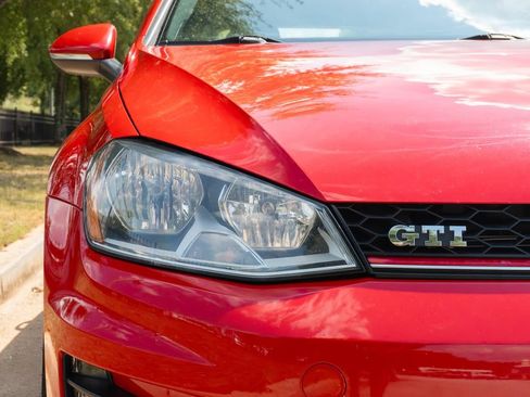 Used 2015 Volkswagen GTI S FWD image 5