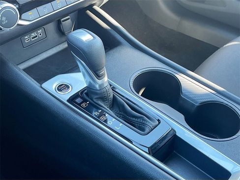 Used 2025 Nissan Altima 2.5 S image 19