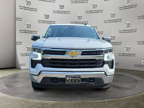 Used 2025 Chevrolet Silverado 1500 LT AWD/4WD image 8