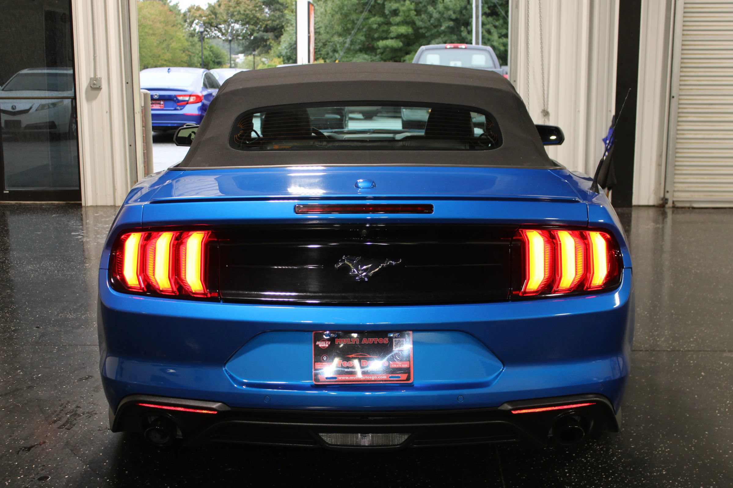 Used 2021 Ford Mustang Premium RWD image 4