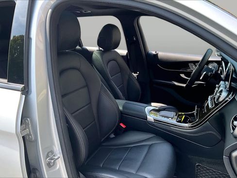 Certified 2020 Mercedes-Benz GLC 300 image 17