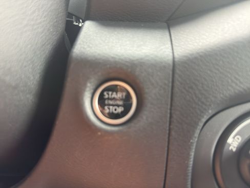 Used 2023 Nissan Frontier PRO-4X w/ Pro Convenience Package AWD/4WD image 25