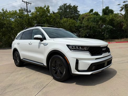 Used 2023 Kia Sorento EX FWD image 8