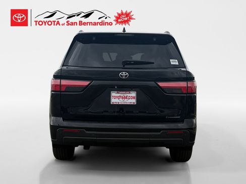 Certified 2025 Toyota Sequoia SR5 AWD/4WD image 4