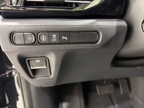 Certified 2023 Acura MDX SH-AWD w/ Technology Package image 12