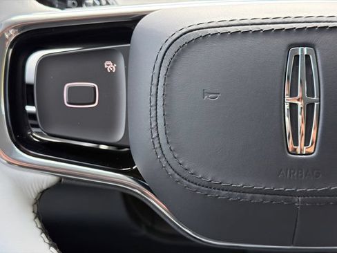 New 2027 Lincoln Navigator L Black Label AWD/4WD image 31