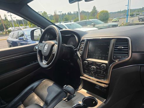 Used 2014 Jeep Grand Cherokee Limited AWD/4WD image 10