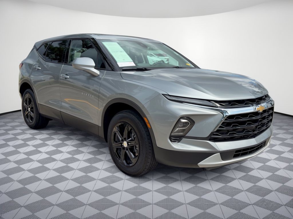 Certified 2025 Chevrolet Blazer LT FWD image 7