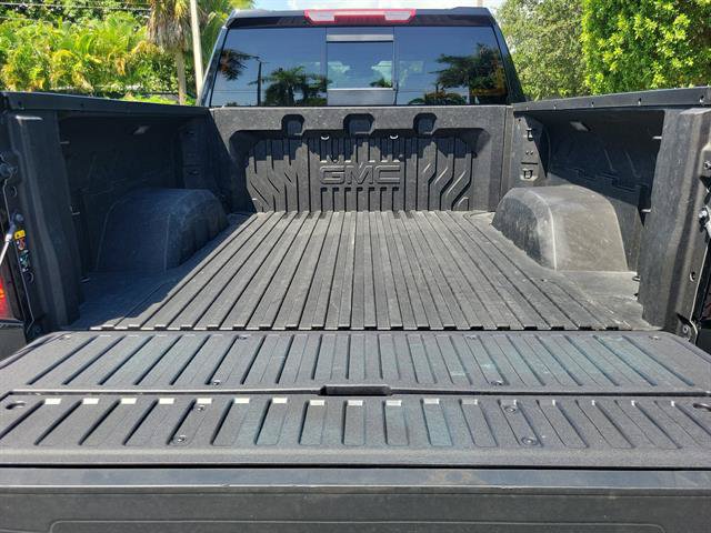 Used 2026 GMC Sierra 1500 AT4 w/ AT4 Premium Package AWD/4WD image 12