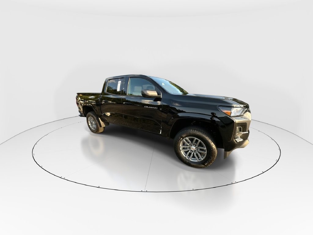 New 2026 Chevrolet Colorado LT RWD image 2