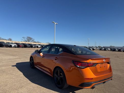 Certified 2024 Nissan Sentra SR w/ SR Premium Package image 17