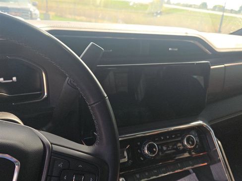 Used 2025 GMC Sierra 3500 Denali Ultimate image 12