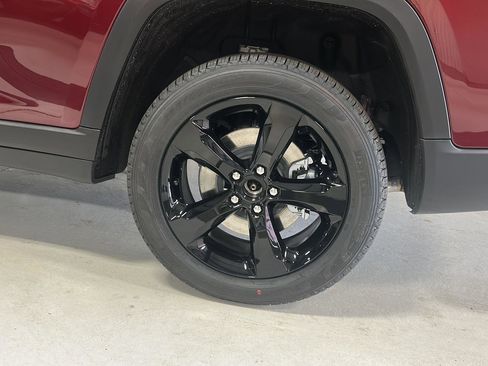 New 2026 Jeep Grand Cherokee L Limited w/ Limited Altitude Package AWD/4WD image 25