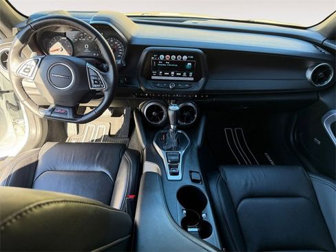 Used 2018 Chevrolet Camaro SS image 10