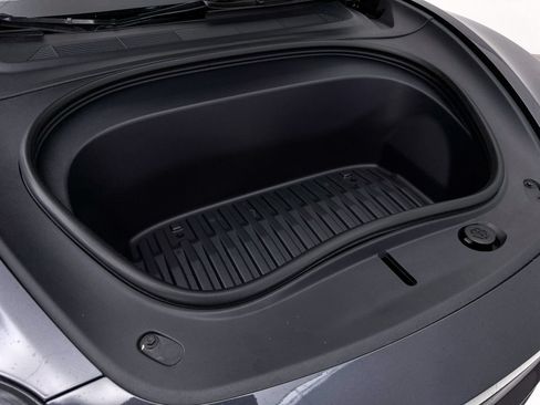 Used 2025 Tesla Model 3 Long Range RWD image 9
