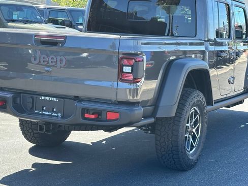New 2026 Jeep Gladiator Rubicon w/ Steel Power Dome Hood Package AWD/4WD image 6