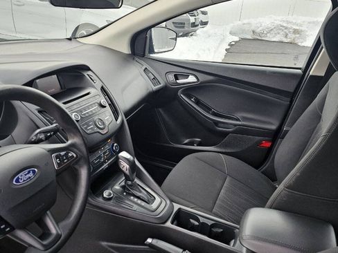 Used 2016 Ford Focus SE FWD image 13