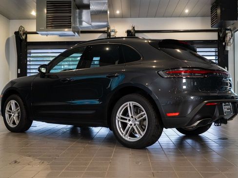 Used 2025 Porsche Macan image 3