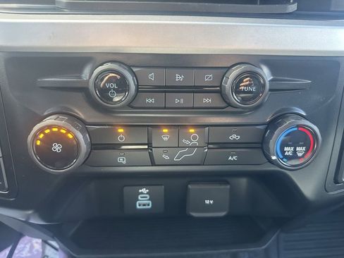 Used 2024 Ford F550 4x4 Regular Cab Super Duty image 18