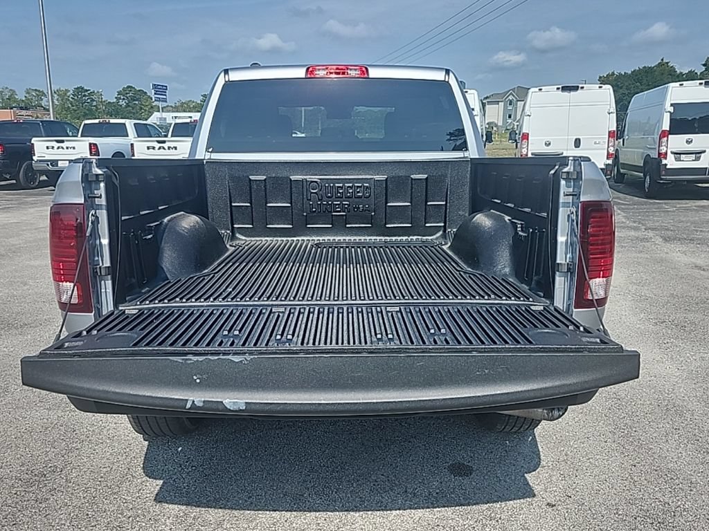 Used 2024 RAM 1500 Warlock AWD/4WD image 26