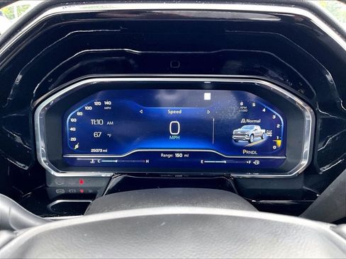 Used 2022 Chevrolet Silverado 1500 LT AWD/4WD image 25