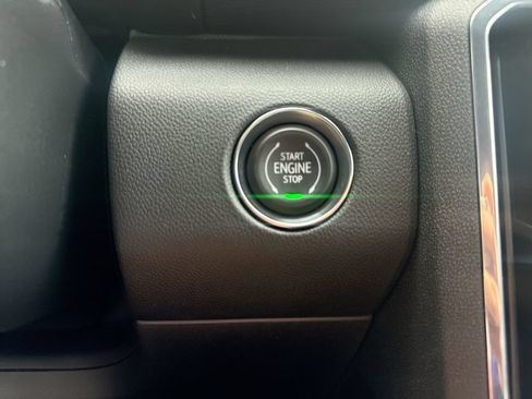 New 2027 GMC Acadia Elevation w/ Black Edition AWD/4WD image 17